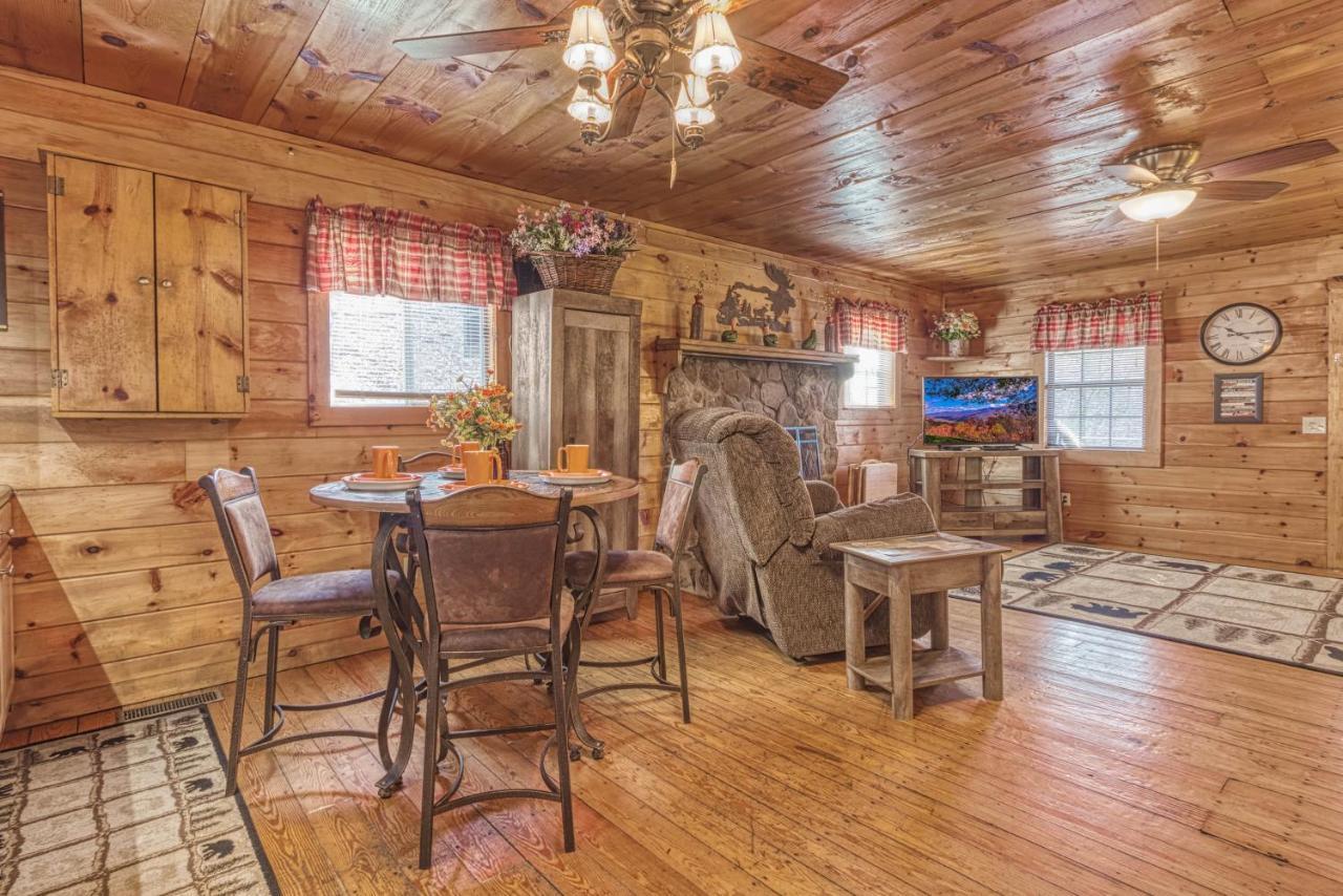 Bear Den, Hot Tub, 1089 Of Free Attraction Tickets For Each Paid Day, Dollywood And More! Сев'єрвілл Екстер'єр фото